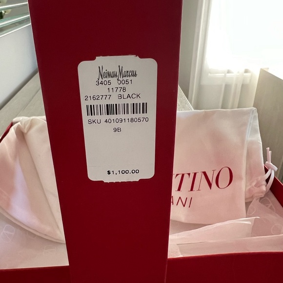 Valentino rockstud pumps, black. Size 39